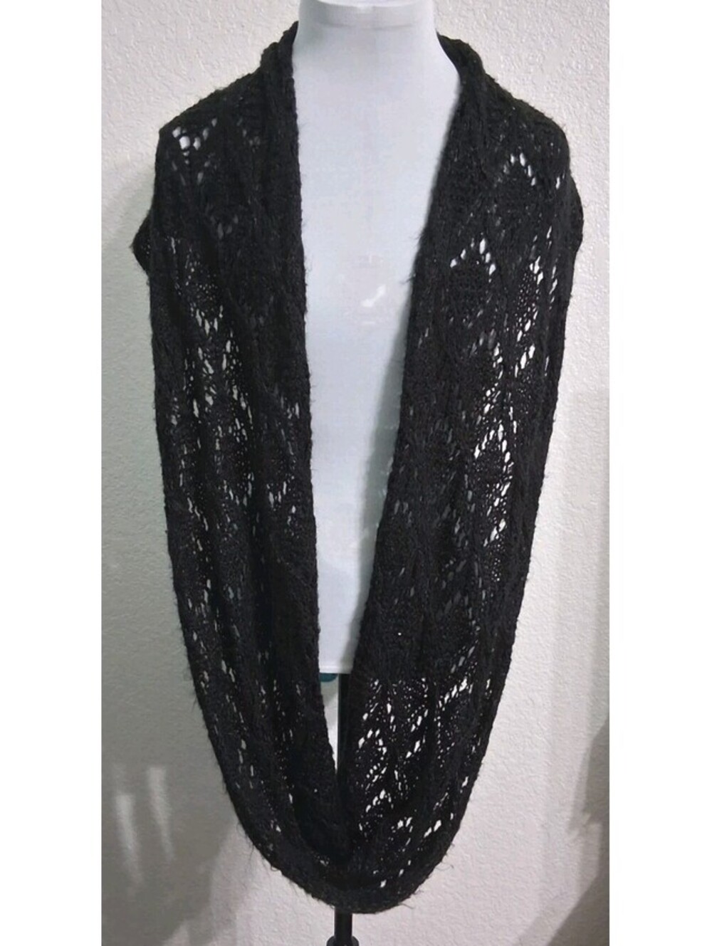 Infinity Scarf, Black Crochet, Sequin, One Piece, OSFM, GUC